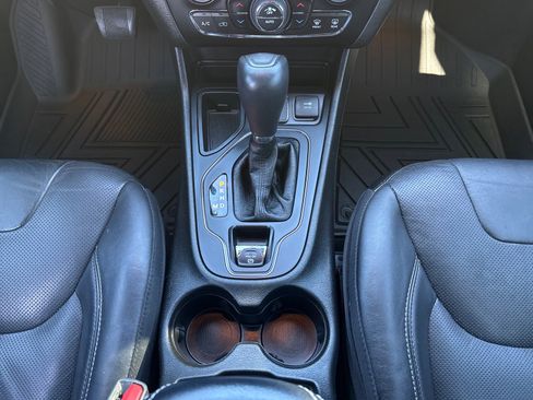 Used 2021 Jeep Cherokee Latitude Lux 80th Anniv w/ Quick Order Package 26U 80TH image 15