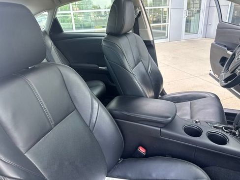 Used 2017 Toyota Avalon Limited w/ All Weather Liner Package FWD image 30