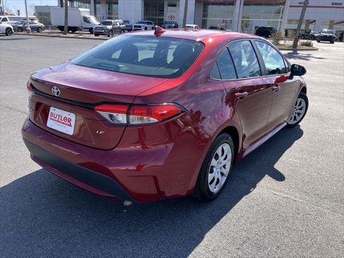 Certified 2022 Toyota Corolla LE image 5