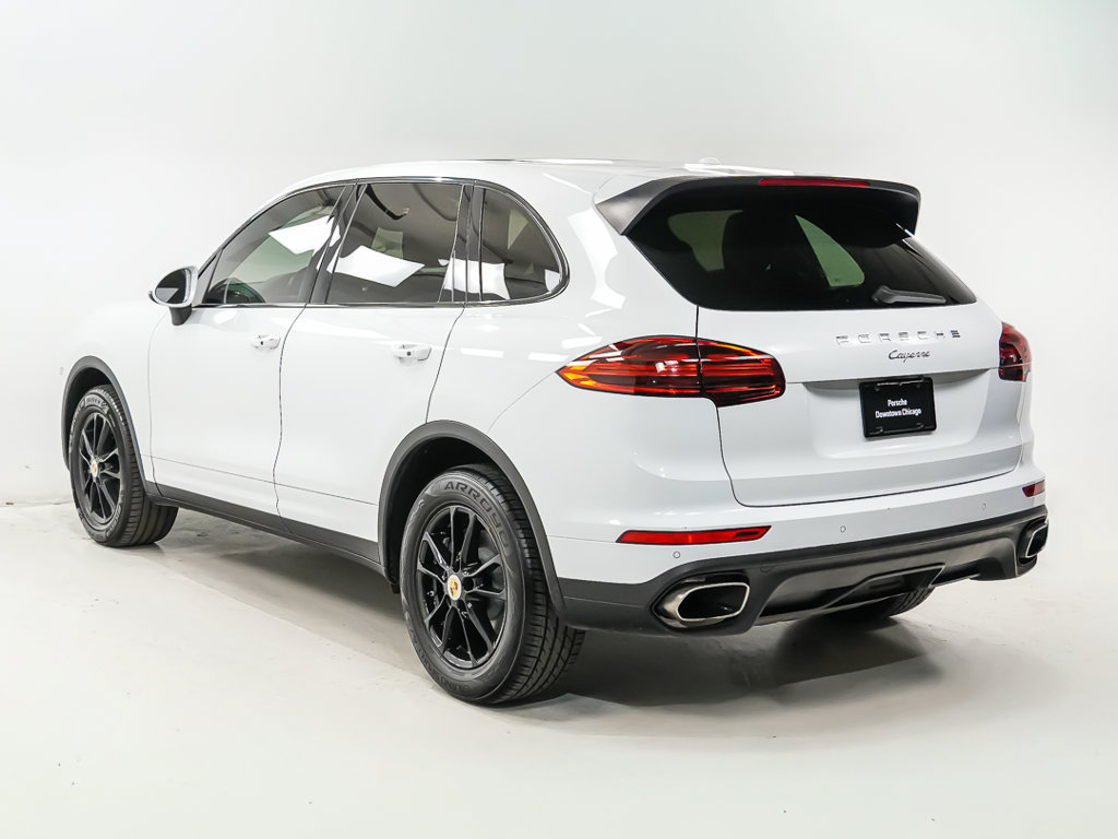 Used 2018 Porsche Cayenne AWD/4WD image 3