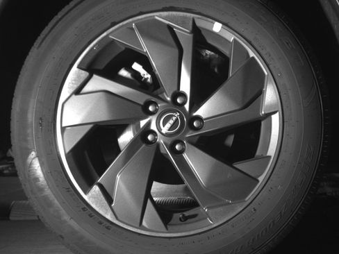 Used 2025 Nissan Rogue SV image 15