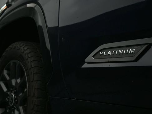 Used 2024 Toyota Tundra Platinum AWD/4WD image 15
