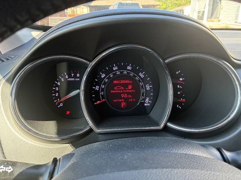 Used 2012 Kia Rio SX w/ Premium Pkg FWD image 16