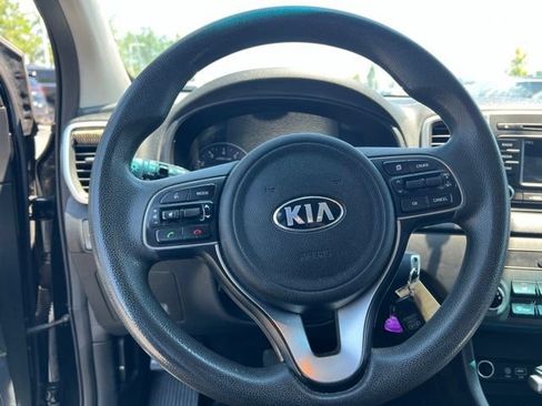 Used 2019 Kia Sportage LX AWD/4WD image 13