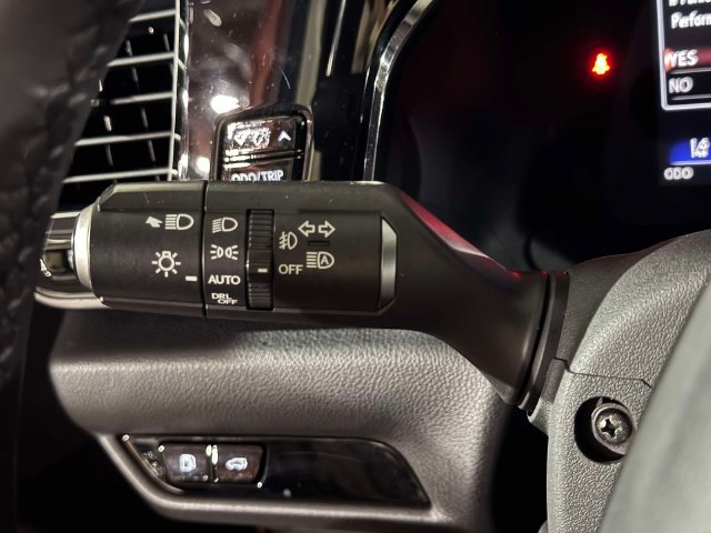 Certified 2025 Lexus NX 250 AWD w/ Accessory Package (2T) image 28