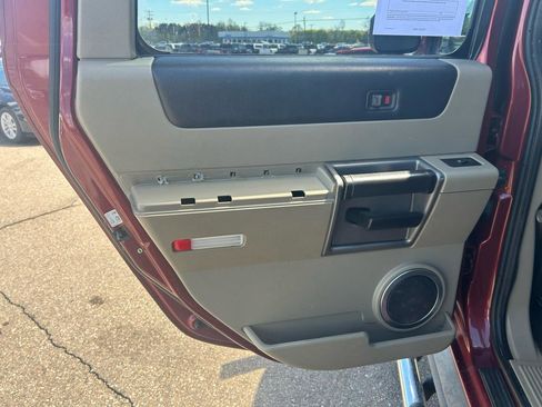 Used 2003 HUMMER H2 w/ Preferred Equipment Group AWD/4WD image 13
