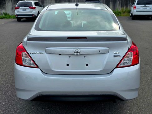 Used 2018 Nissan Versa SV w/ SV Special Edition Package FWD image 12
