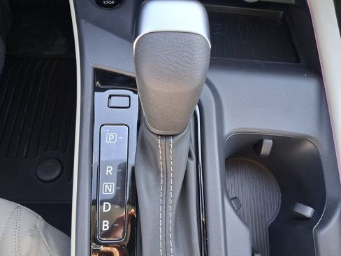 New 2026 Nissan Sentra SL w/ Floor Mat Package FWD image 18