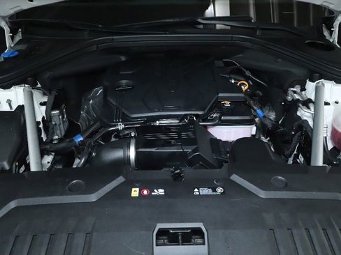 Used 2022 Genesis GV70 2.5T w/ Advanced Package image 36