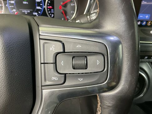 Used 2019 Chevrolet Blazer Premier w/ Sun and Wheels Package image 9