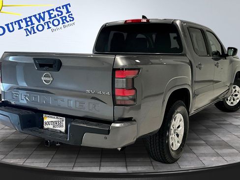 Used 2024 Nissan Frontier SV w/ Technology Package AWD/4WD image 7