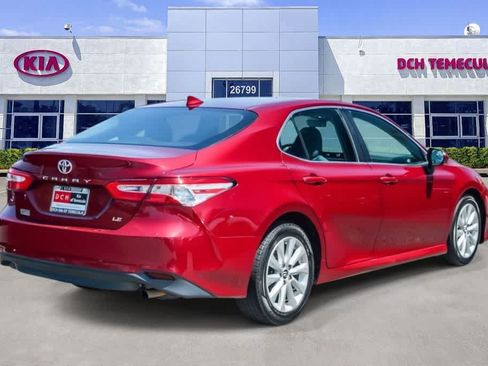 Used 2019 Toyota Camry LE FWD image 4