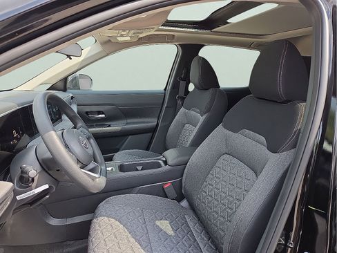 New 2026 Nissan Kicks SV w/ SV Premium Package AWD/4WD image 13