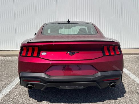 Used 2025 Ford Mustang Premium RWD image 6