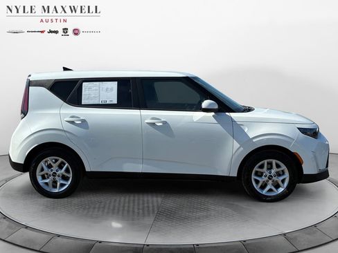 Used 2024 Kia Soul LX w/ Option Group 015 image 15