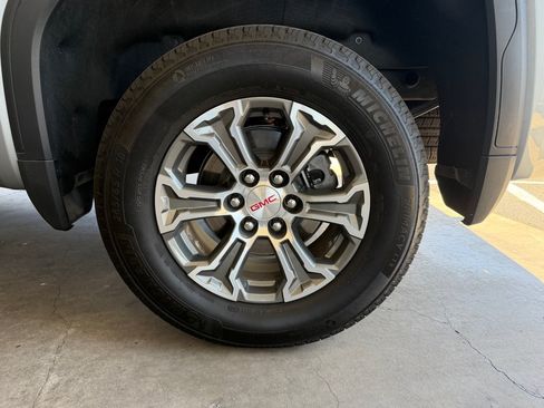 Used 2026 GMC Sierra 1500 SLT AWD/4WD image 54
