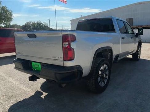 Used 2022 Chevrolet Silverado 2500 Custom w/ Custom Convenience Package image 8
