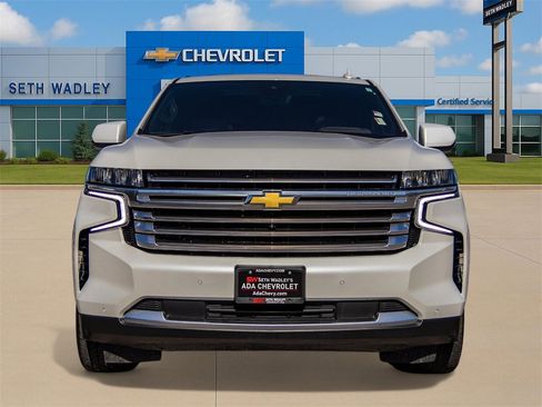 Used 2024 Chevrolet Suburban High Country image 2
