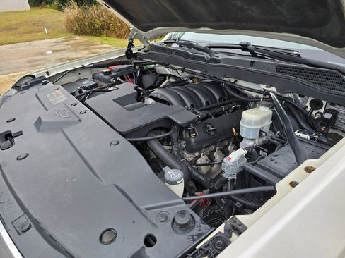 Used 2015 Chevrolet Silverado 1500 High Country w/ High Country Premium Package image 15