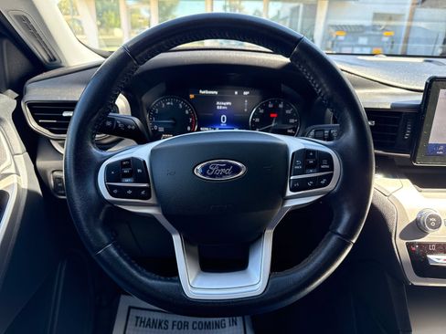 Used 2021 Ford Explorer XLT RWD image 14