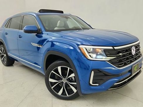 Used 2025 Volkswagen Atlas Cross Sport SEL Premium R-Line AWD/4WD image 88