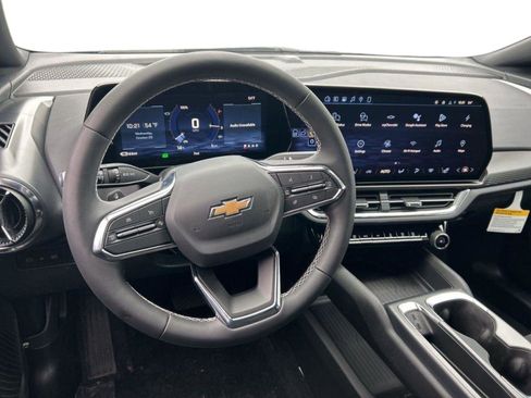 New 2026 Chevrolet Equinox EV LT w/ Comfort Package FWD image 13