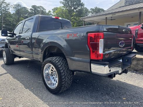 Used 2017 Ford F250 Lariat w/ Chrome Package AWD/4WD image 12