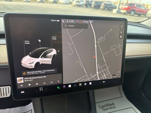 Used 2021 Tesla Model 3 Performance image 13