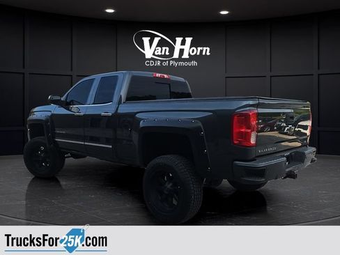 Used 2017 Chevrolet Silverado 1500 LTZ Z71 w/ LTZ Plus Package AWD/4WD image 7