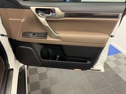 Used 2021 Lexus GX 460 Premium AWD/4WD image 15