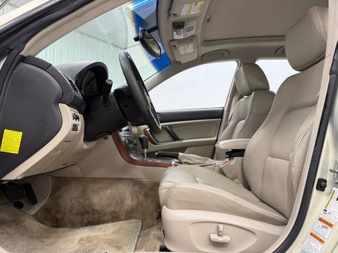 Used 2006 Subaru Outback 2.5i Limited w/ Popular Equipment Group 1D AWD/4WD image 16
