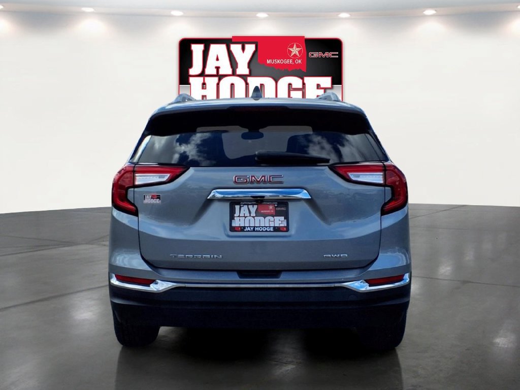 Used 2024 GMC Terrain SLT AWD/4WD image 6