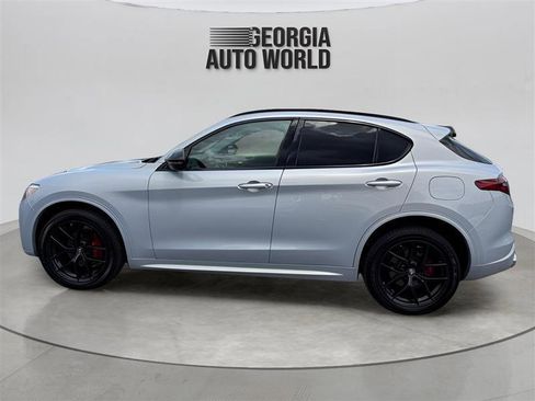 Used 2021 Alfa Romeo Stelvio Ti w/ Nero Edizione AWD/4WD image 9