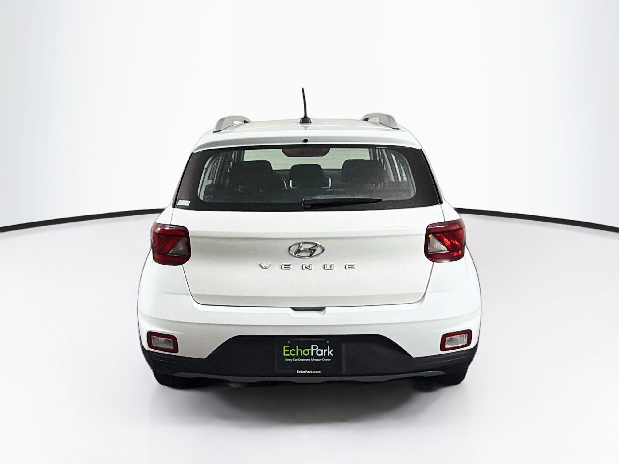 Used 2025 Hyundai Venue SEL FWD image 7