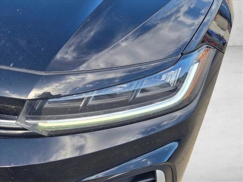 Used 2025 Volkswagen Jetta SE image 6