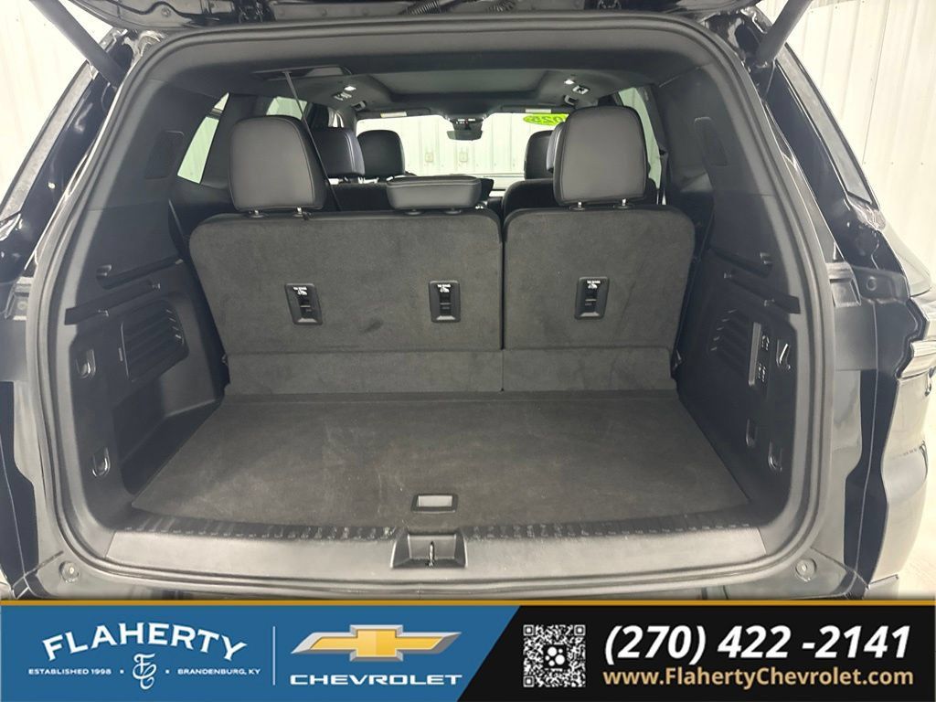 Used 2025 Buick Enclave Avenir w/ Super Cruise Package AWD/4WD image 17