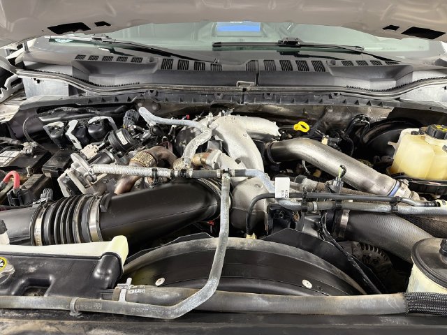Certified 2022 Ford F250 Lariat w/ Tremor Off-Road Package AWD/4WD image 34