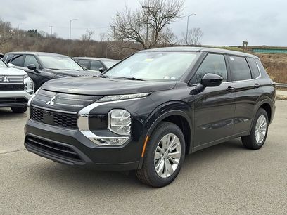 New 2026 Mitsubishi Outlander ES