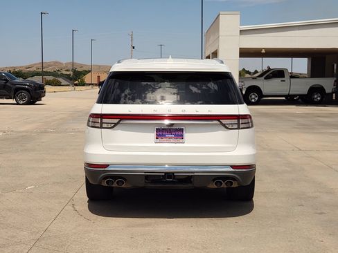 Used 2020 Lincoln Aviator Reserve w/ Equipment Group 202A AWD/4WD image 8
