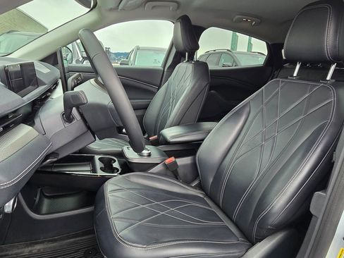 Used 2021 Ford Mustang Mach-E Select image 21