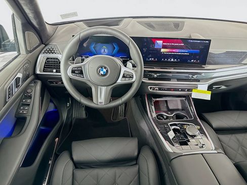 Used 2026 BMW X7 xDrive40i w/ M Sport Package image 19