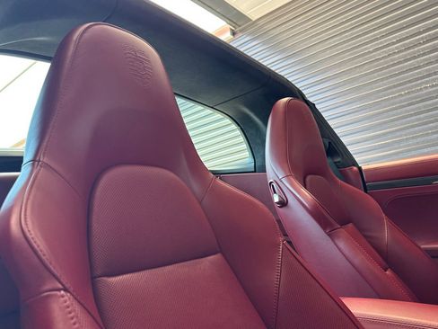 Certified 2019 Porsche 911 Targa 4 GTS AWD/4WD image 19