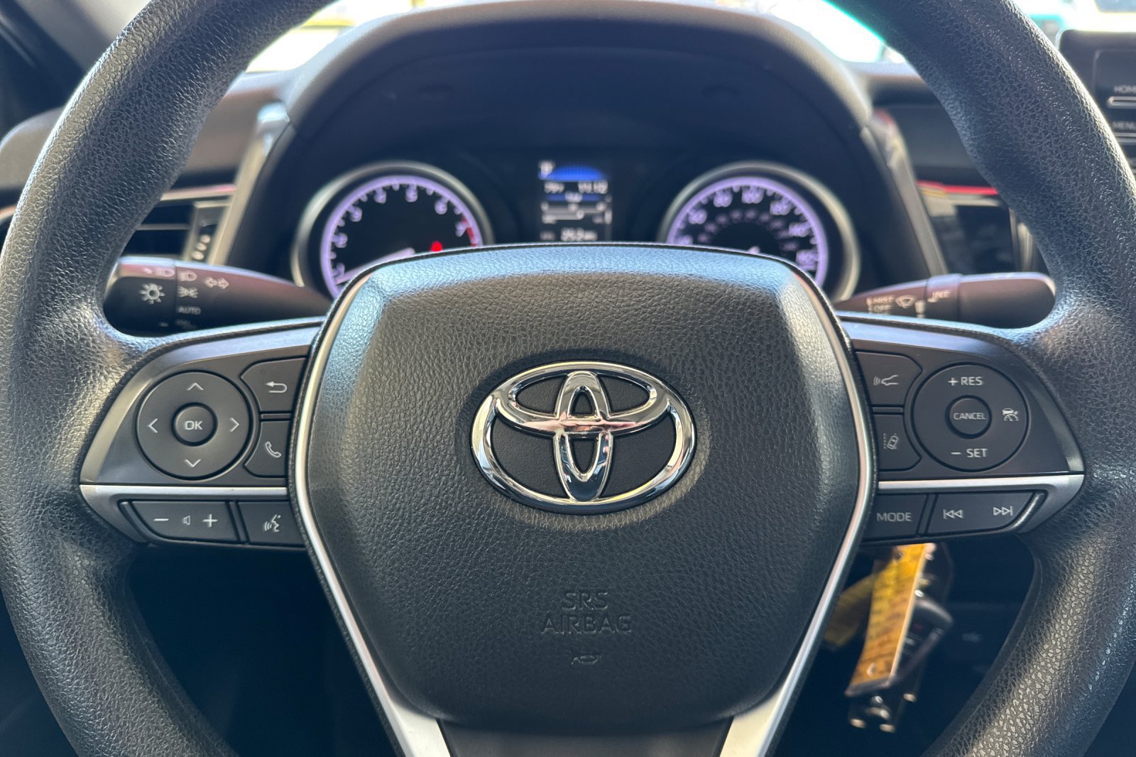 Used 2022 Toyota Camry LE w/ Carpet Mat Package (TMS) FWD image 27