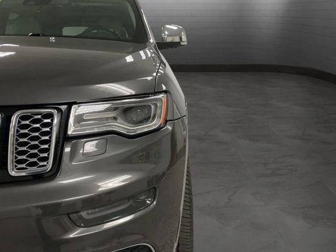 Used 2017 Jeep Grand Cherokee Summit AWD/4WD image 29