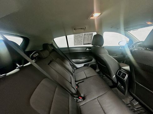 Used 2020 Kia Sportage LX image 26