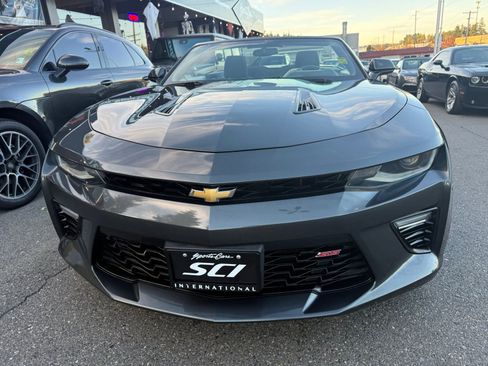 Used 2017 Chevrolet Camaro SS image 2