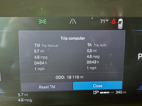 Used 2025 Volvo XC90 B5 Plus image 19