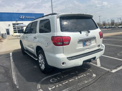 Used 2012 Toyota Sequoia Platinum image 7