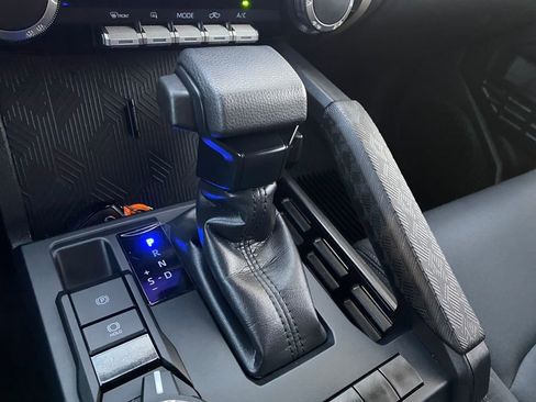 Used 2024 Toyota Tacoma SR5 image 17