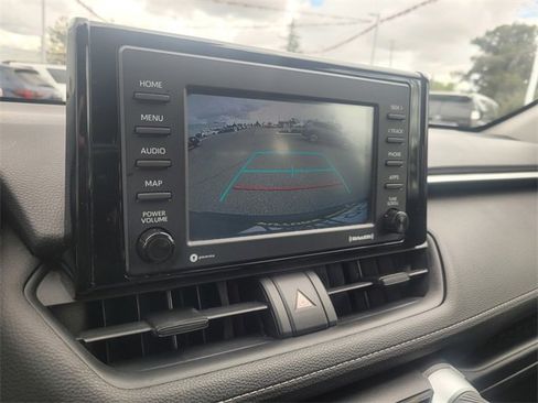Used 2021 Toyota RAV4 XLE image 28